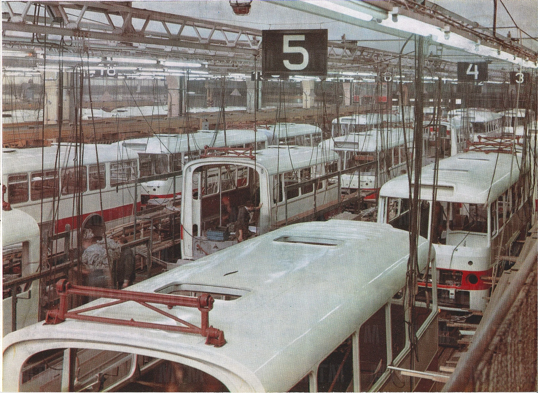Ikarus 180
