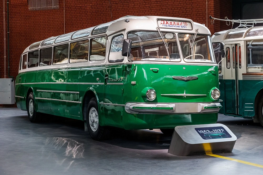 Ikarus 55